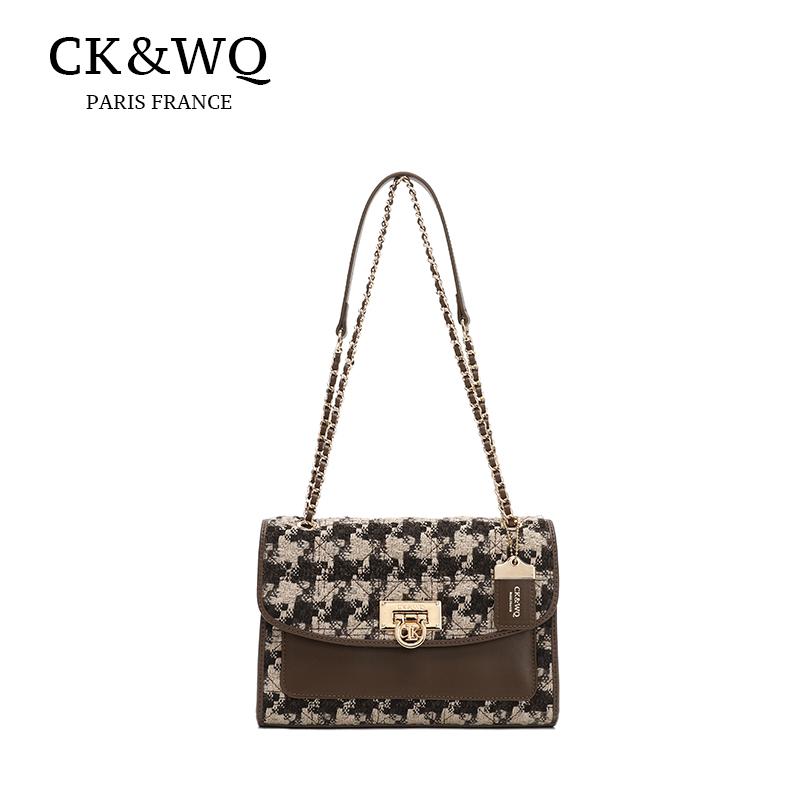  Túi xách nữ MOYOU CK&WQ thiết kế dây xích họa tiết Houndstooth khóa kim loại và logo có thể đeo một bên vai hoặc đeo chéo phong cách retro và thời trang. 