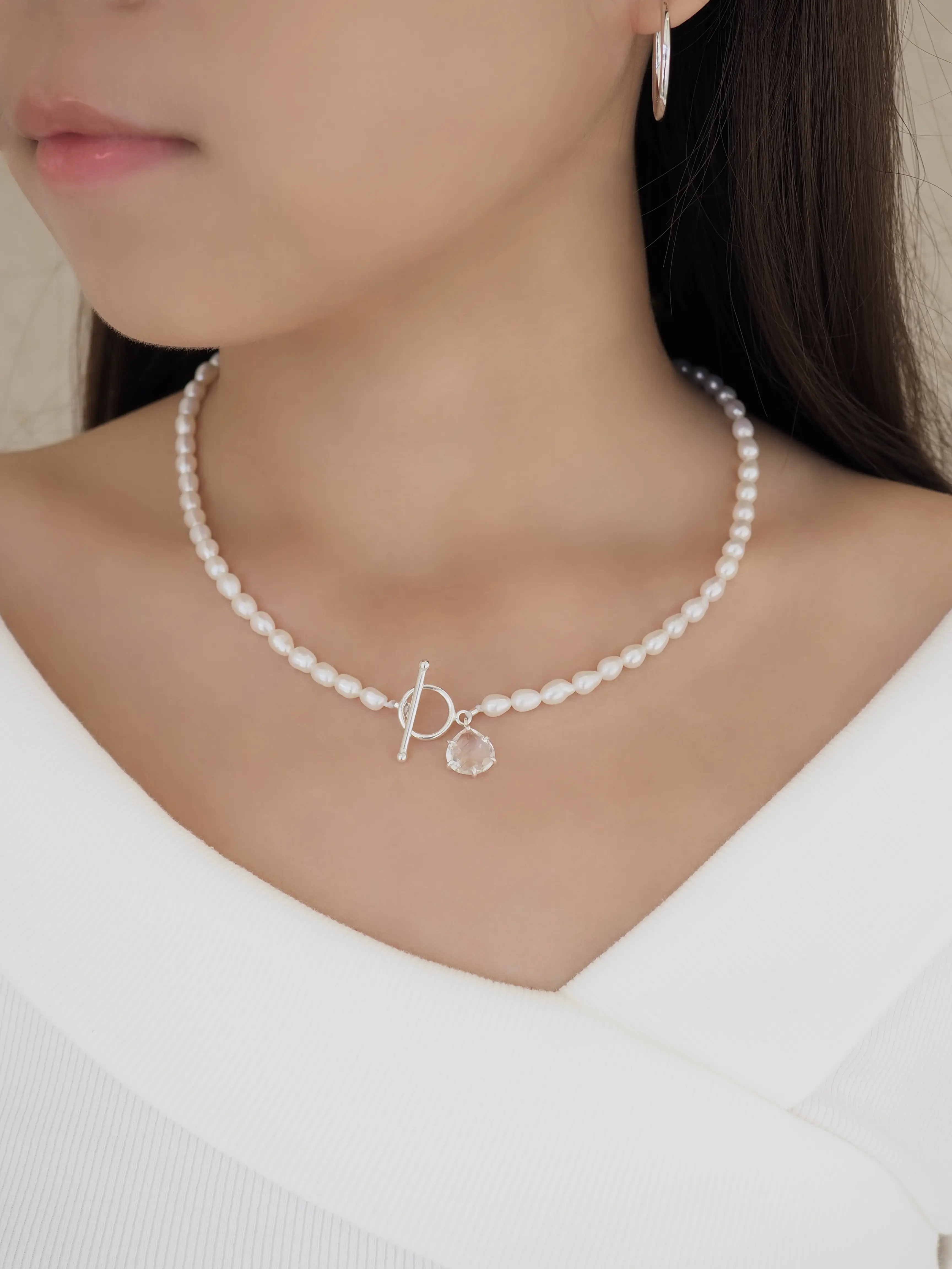 (AZEN) CHANTEL Pearl Necklace - Clear Quartz (Silver)