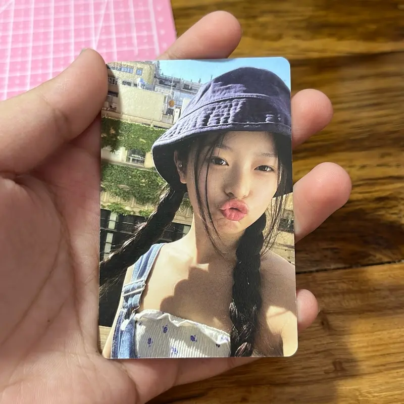 Photocard Official Hanni Bucket  Noot Noot (harga asli 110rb) 0