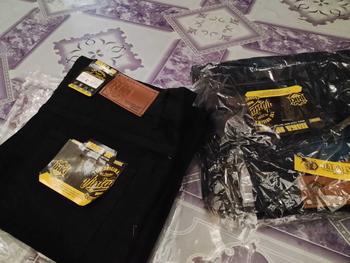 Product Review of PAKET HEMAT Celana Jeans Pensil Slimfit Pria Beli 1 Gratis 1 dapat (2pcs) from R**i I**a 0