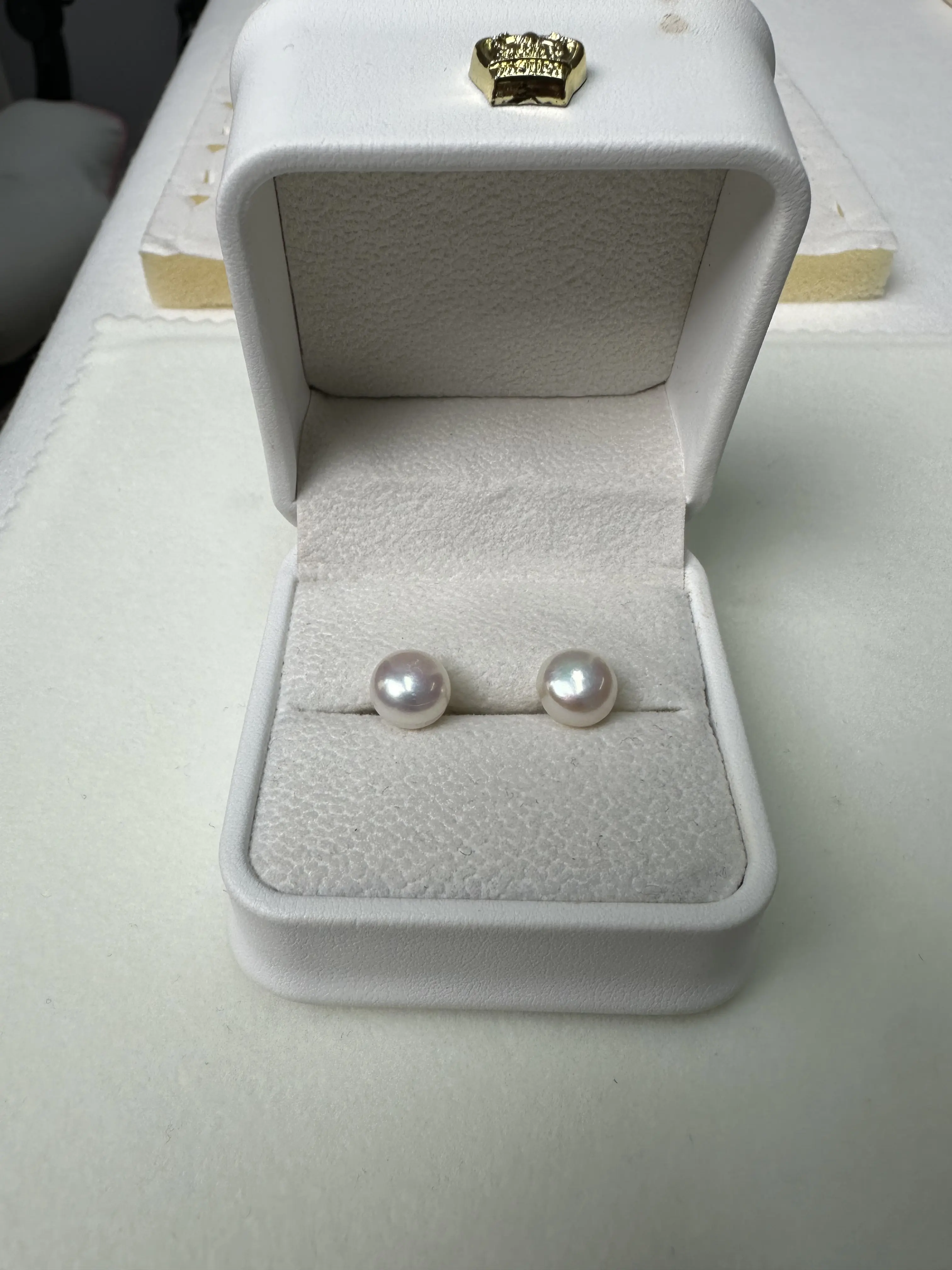 8-9mm freshwater pearl earrings