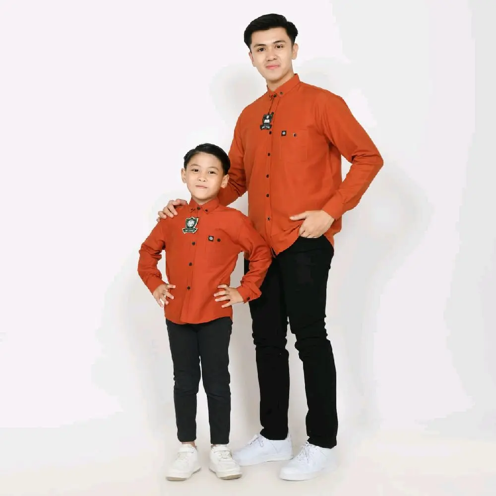 Kemeja polos dewasa dan anak lengan panjang warna teracota Katun Baju Couple Motif Keluarga Wanita Pasangan Setelan