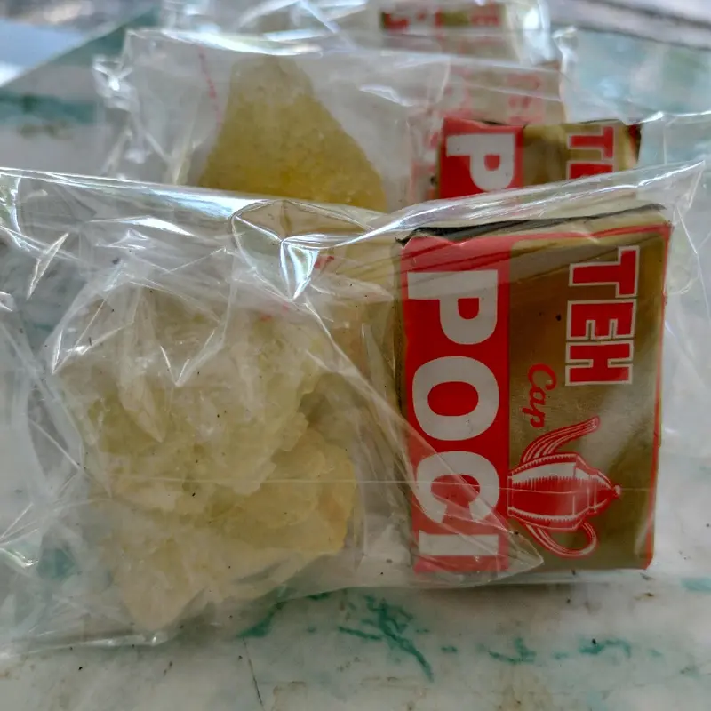 Paket Teh cap Poci dan Gula Batu sekali seduh (isi 10) 3