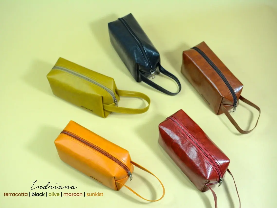 Dompet Pouch Wanita Indriana Asli MOONZAYA Bahan Leather Sintetis Waterproof
