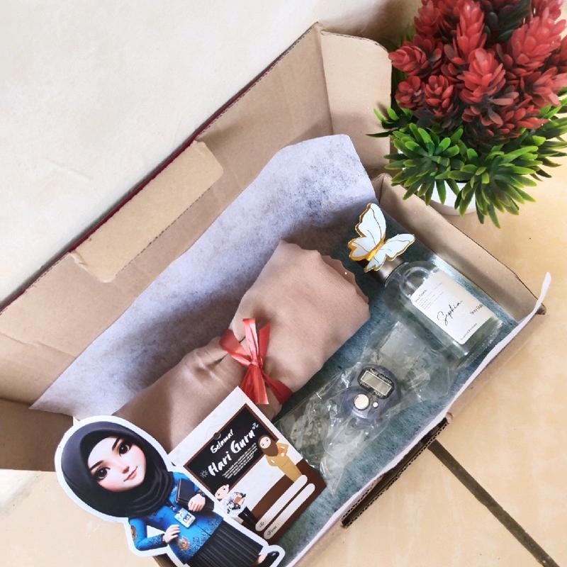 box Gift // hampers //hadiah Guru // kado ulang tahun 1
