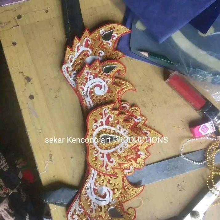 mahkota jaran kepang tanggung bahan kulit 0