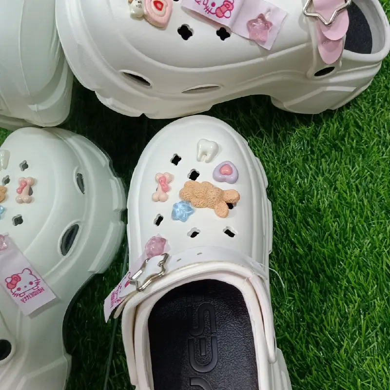 Sendal Baim EVA  Rubber Jibbit Hello Kitty Terbaru Tinggi 8 CM Ready Dua Warna Karet Putih Insol Hitam  Sandal Wanita 6