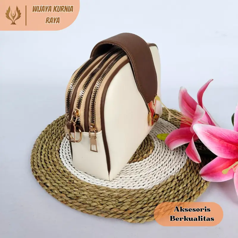 Tas Selempang Wanita Wrislet Yagumi 3 Ruang Tali Lebar Bahan Kulit Sintetis 2
