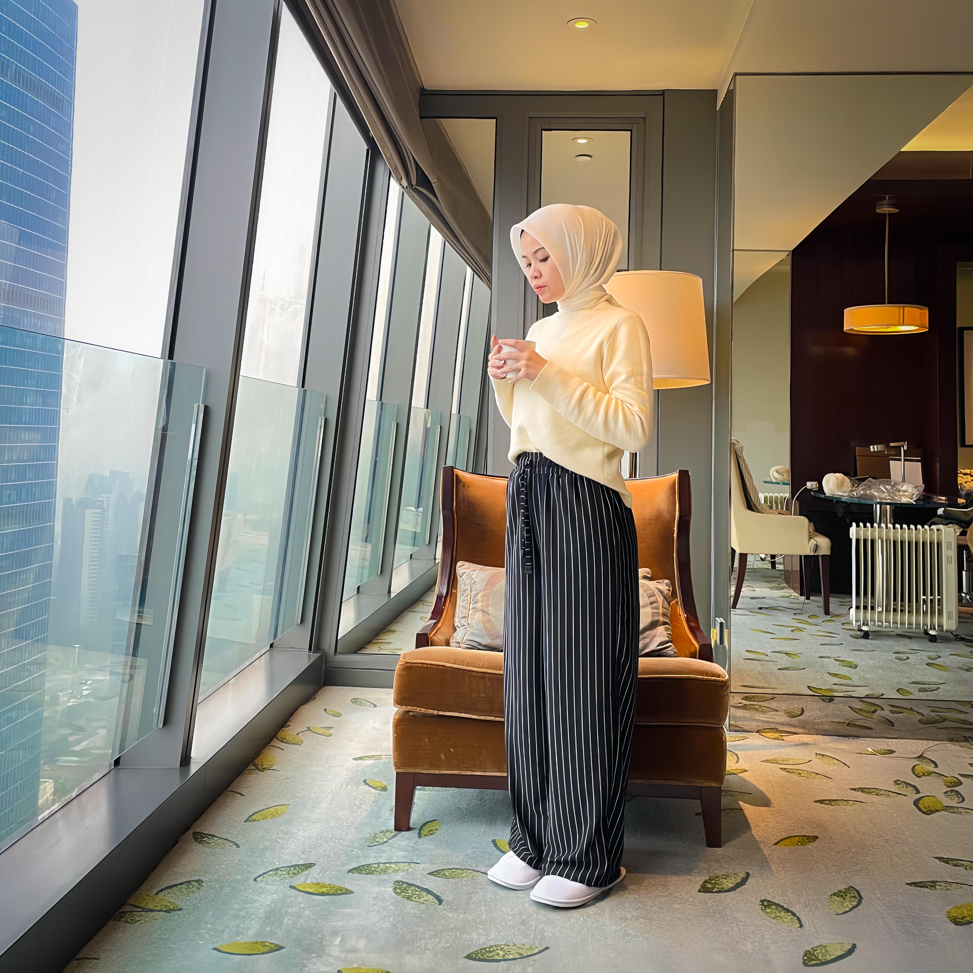 NCES NINA X HYLE - Everyday Pants Stripe Bangkok Celana Panjang Wanita Baggy Loose Basic Motif Garis Salur Formal Casual NCES NINA X HYLE - Everyday Pants Stripe Bangkok Celana Panjang Wanita Baggy Loose Basic Motif Garis Salur Formal Casual