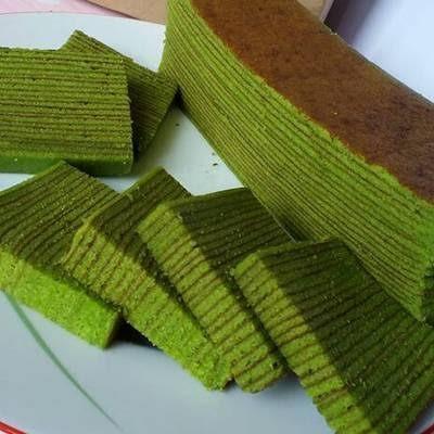 Product Introduction of lapis legit spesial pandan basah uk.16cmx16cm ADIKA CAKE 100%Halal 8