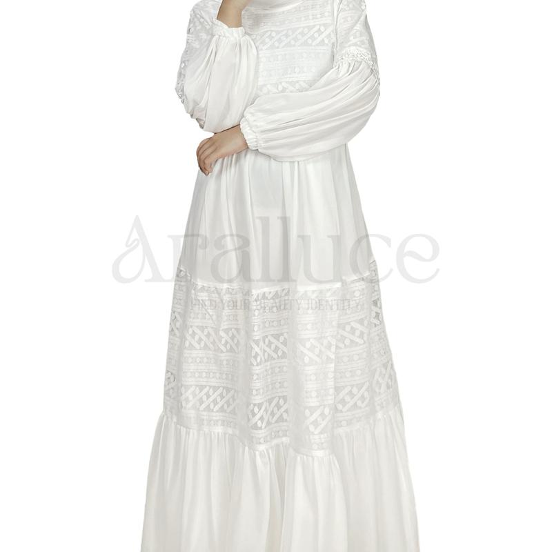 Size Chart UKURAN = LD (lingkar dada) - PB (panjang baju) M = 98-100CM - 138CM L = 102-104CM - 138CM XL = 110-112CM - 138CM XXL = 118-120CM - 138CM Toleransi ukuran 1-2cm / SIZE Gamis Muslim Ceruty Dalaman 1