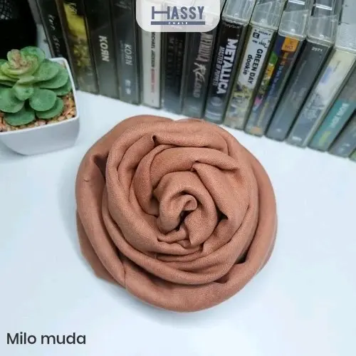 Hijab Segi Empat Varisha // ORI VASIHA // Warna Milo Muda