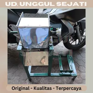 Yamarin mesin parut kelapa gx160 5.5pk. Dinamo 1/2hp. rol 20cm 4 dim