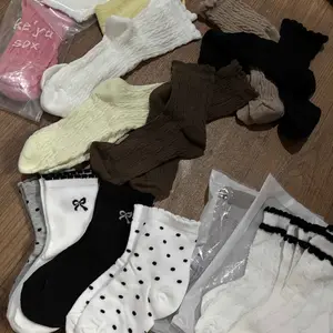 4 in 1 Kaos kaki anak-anak produsen grosir penjualan langsung kaos kaki renda polkadot busur anak perempuan kaos kaki putri lucu serbaguna