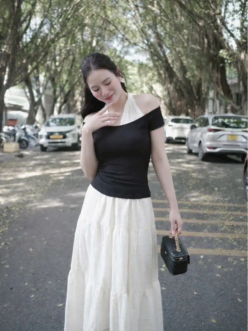 Áo Nữ Ngắn Tay Hàn Quốc Ôm Dáng Trễ Vai Phối Yếm Thời Trang - HL05 | BigBuy360 - bigbuy360.vn