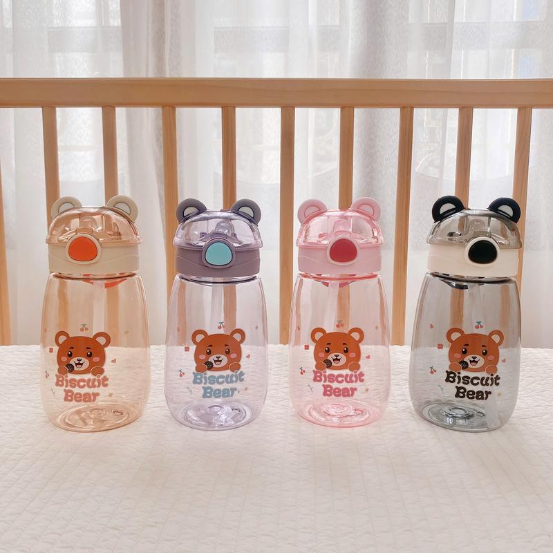 Bình nước hình gấu đáng yêu cho bé dung tích 600ml kèm dây đeo tiện lợi
