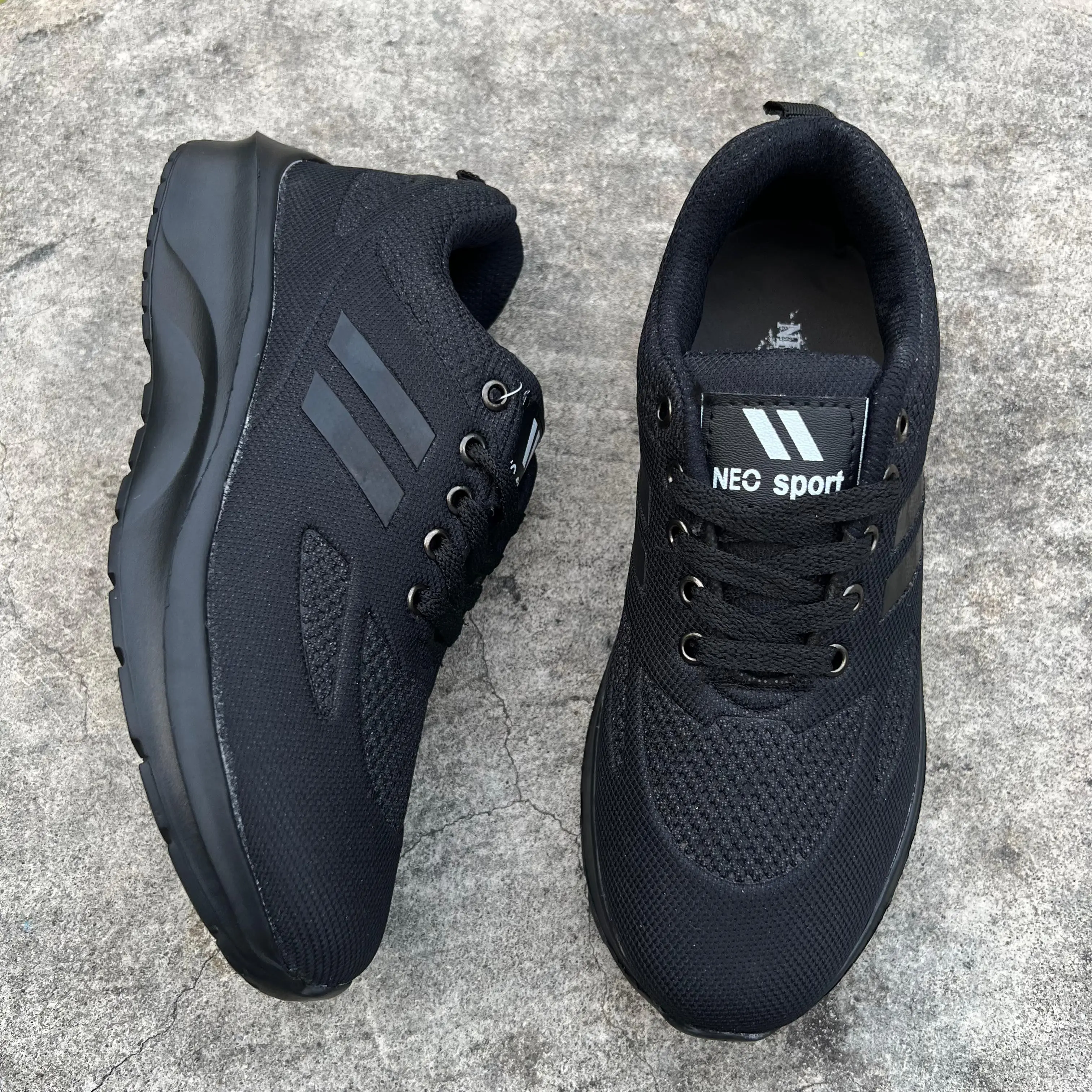 Neo Sporty Sepatu Sekolah Anak Warna Hitam Terbaru dan Termurah