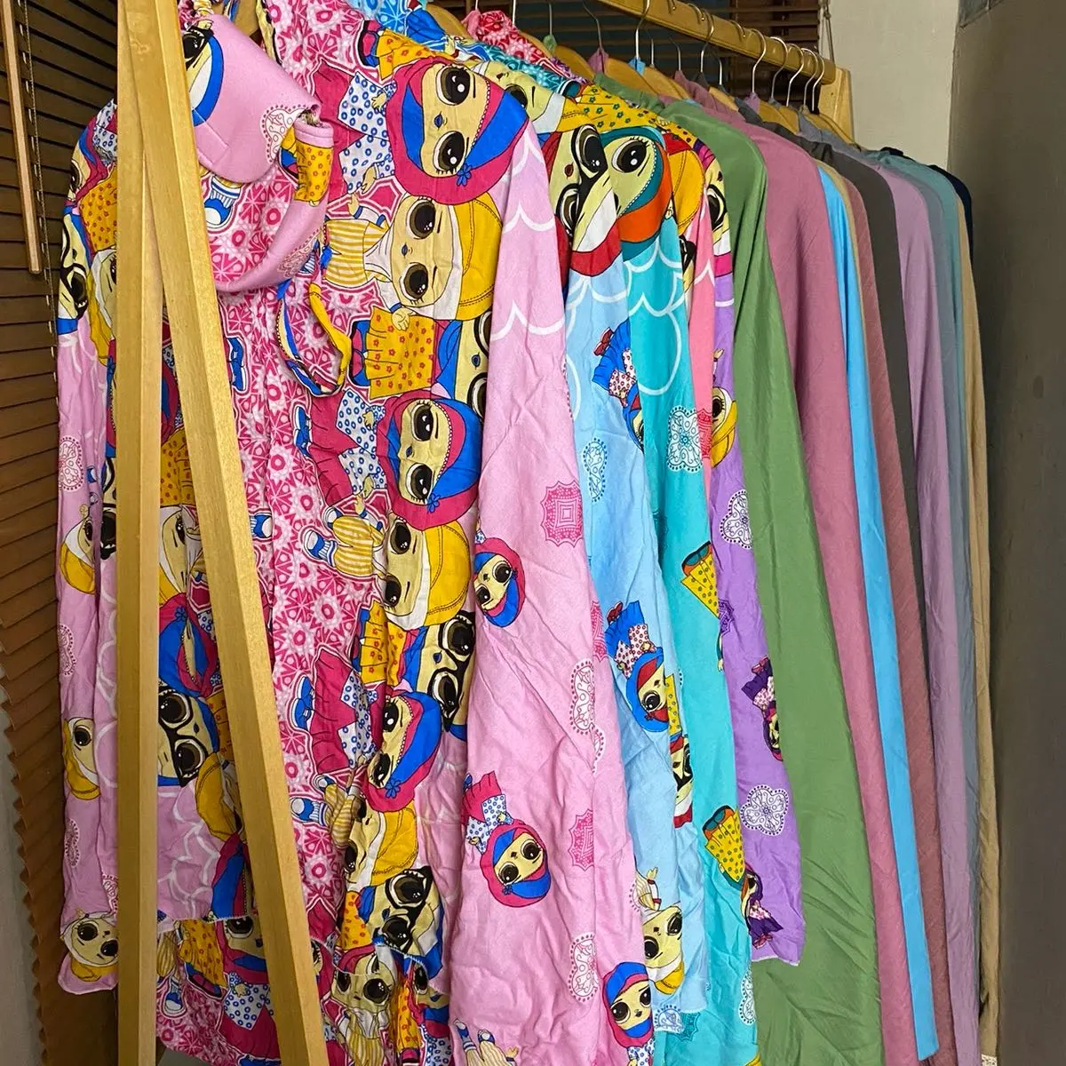 Mukena Anak Karakter Bahan Rayon Adem tidak terawang
