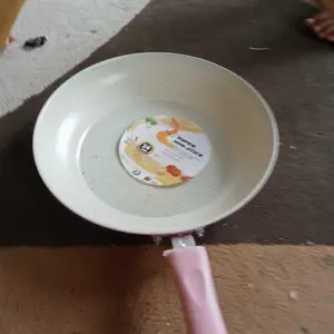 Panci Penggorengan Anti Lengket /  Teflon Penggoregan Anti Lengket Frypan Ukuran 18 20 22 Dan 24cm