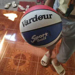 【Vardour】Bola Basket Ukuran 5/7 Standar FIBA - Dirancang untuk Luar Ruangan (Lapangan Semen, Aspal), Tahan Aus dan Goresan, Kuat terhadap Cuaca Ekstrem, Anti Deformasi