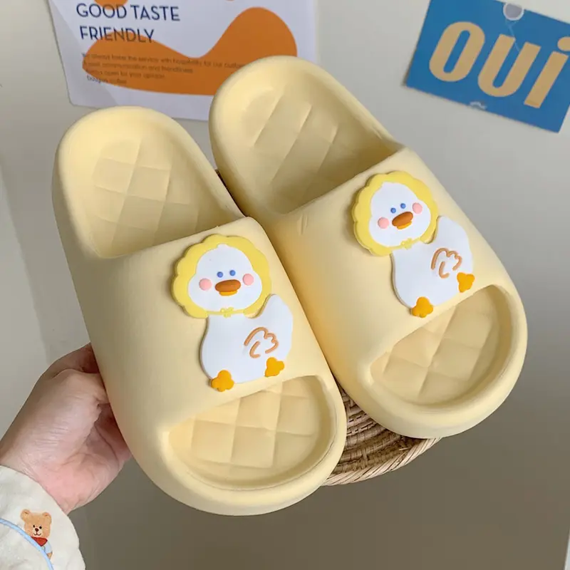 XIXITIAO 【5 màu, size: 34-47】 Dép đế dày mềm mại hình chú vịt vàng dễ thương hoạt hình thời trang giản dị cho nam nữ các cặp đôi 7