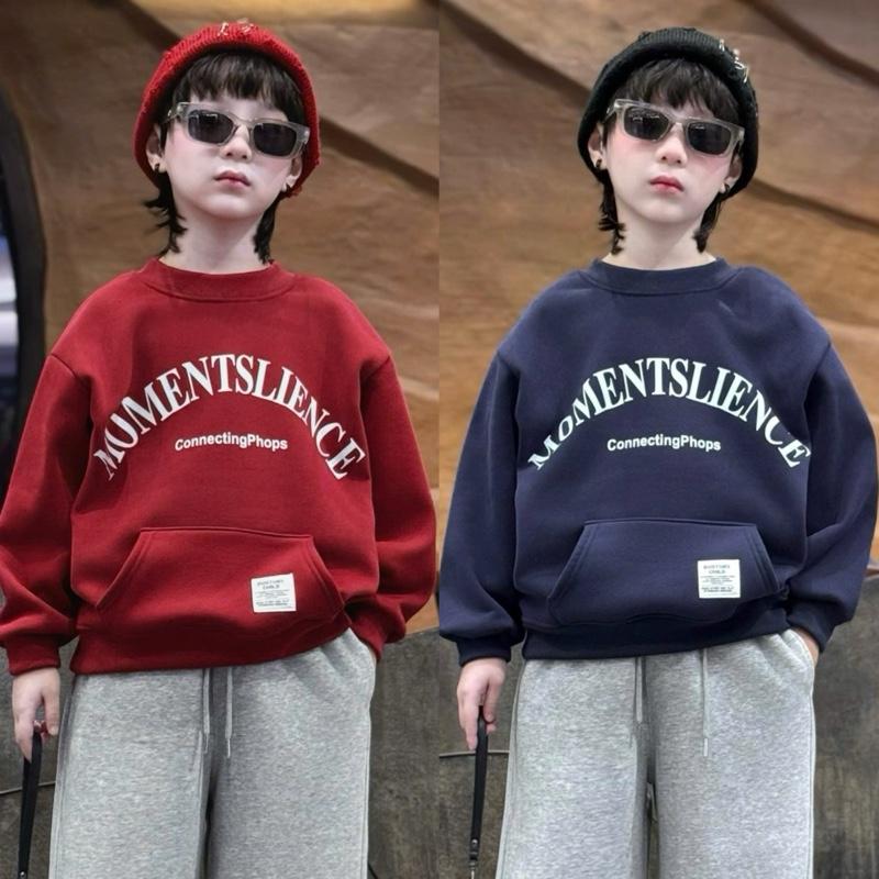 | Tiến Yến Kids | Áo nỉ bé trai lót lông nhung ấm – In chữ MOMENTSLIENCE – Form rộng Hàn Quốc – Màu đỏ đô & xanh navy - Size từ 12-45kg aokhoaclotlong