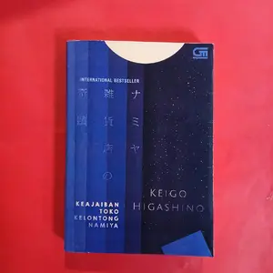 Buku Bacaan Keajaiban Toko Kelontong Namiya : Keigo Higashino Soft cover