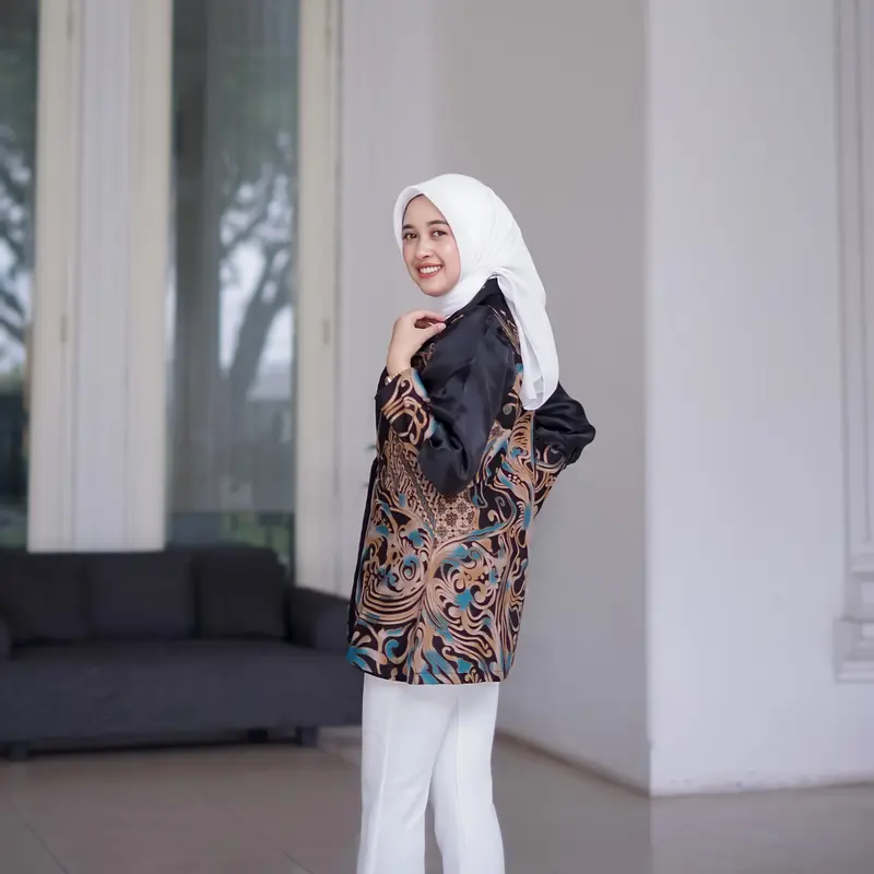 Blazer Batik Wanita Lapis Trikot Motif Yucca - Atasan Kerja Batik Wanita 2