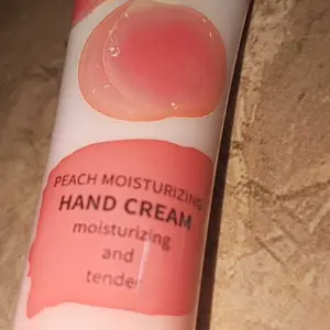[BPOM] CINDYNAL Hand Cream Lotion Moisturizing Krim Tangan Kering Kasar dan Keriput