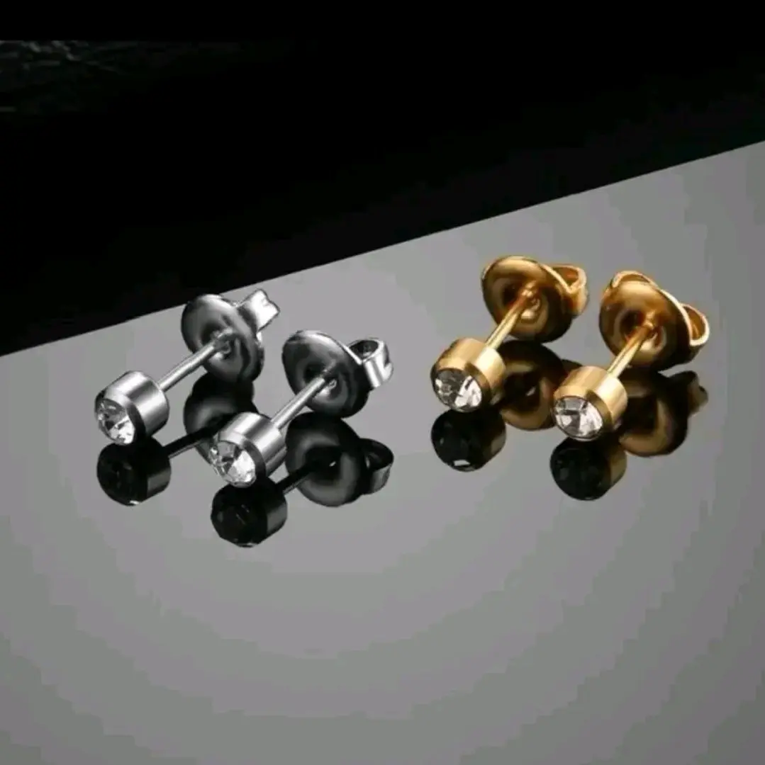 ANTING TINDIK TITANIUM PERMATA SILVER DAN GOLD PRIA DAN WANITA Earrings
