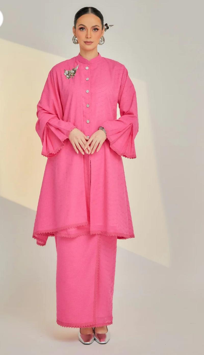 Product Introduction of Bidasari Kebarung Embroidery With Selendang Set "NEW" 7