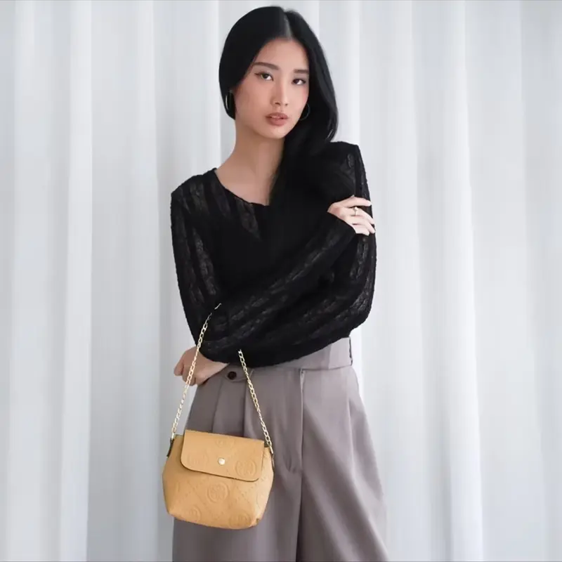 Tas wanita Les catino Sesa ch shoulder emb 1