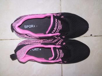 Product Review of PROMO BISA COD - SEPATU JALAN WANITA CEWEK CEWE SNEAKERS KETS KASUAL KEREN KECE TERMURAH Canvas Casual from M**a 2