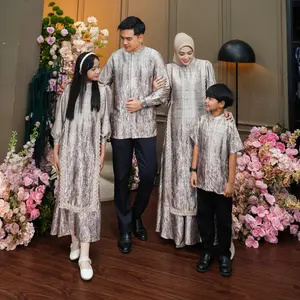 Dumma.id - Set Sarimbit Hanifah Sarimbit Silk Armany Mix Renda Polyester Set Keluarga