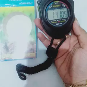 Stopwatch Olahraga Waterproof genggam Digtal LCD + Strap