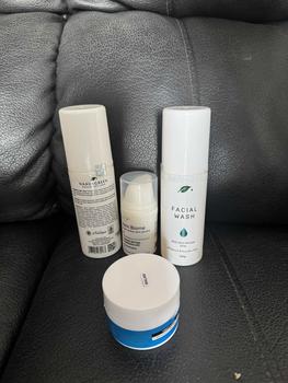Product Review of Naavagreen Moist Brightening Night - Krim Pelembab Malam Series from D**i j**i 0