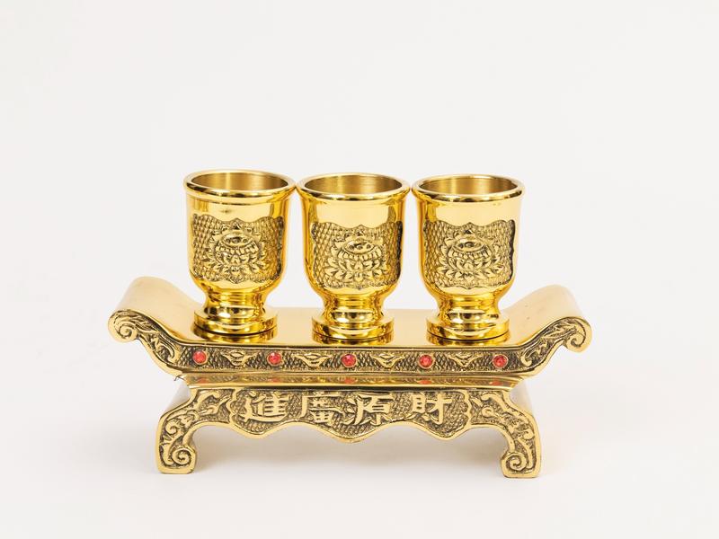 Bộ Áng Qùy Có 3 Ly Size Nhỏ (Cao 9.5cm x Dài 16cm) Nặng 600g size Nhỏ Bằng Đồng Bảo Hành 5 Năm Thương Hiệu Thuận Phát Để trên Bàn Thờ Phật Thần Gia Tiên Đựng Trà Nước Thờ Cúng Tâm Linh
