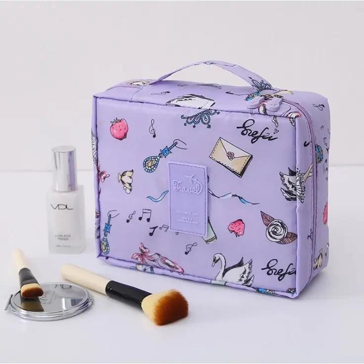 Tas kosmetik 0