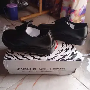 Mr.Jonsrawk Original Sepatu Formal Low Hitam Boots Casual Sepatu Dokmar Pria  Pendek 3 Hole Sepatu oxford Kondangan Sepatu Kerja Kantoran Kasual Shoes Pantofel