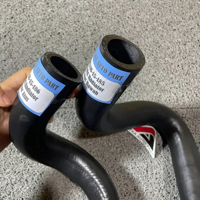 SELANG RADIATOR MOBIL TIMOR ATAS BAWAH GOOD QUALITY Engine Karet Kendaraan 1