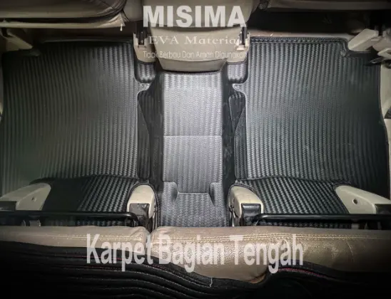 Karpet Mobil 5D INNOVA 2005-2015 Merek MISIMA Car Motif Carbon Dan Butiran 4