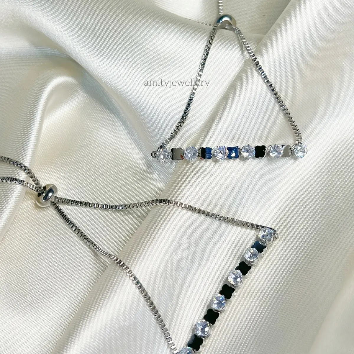 Gelang Serut Titanium Warna Silver Wanita Anti Karat Anti Luntur