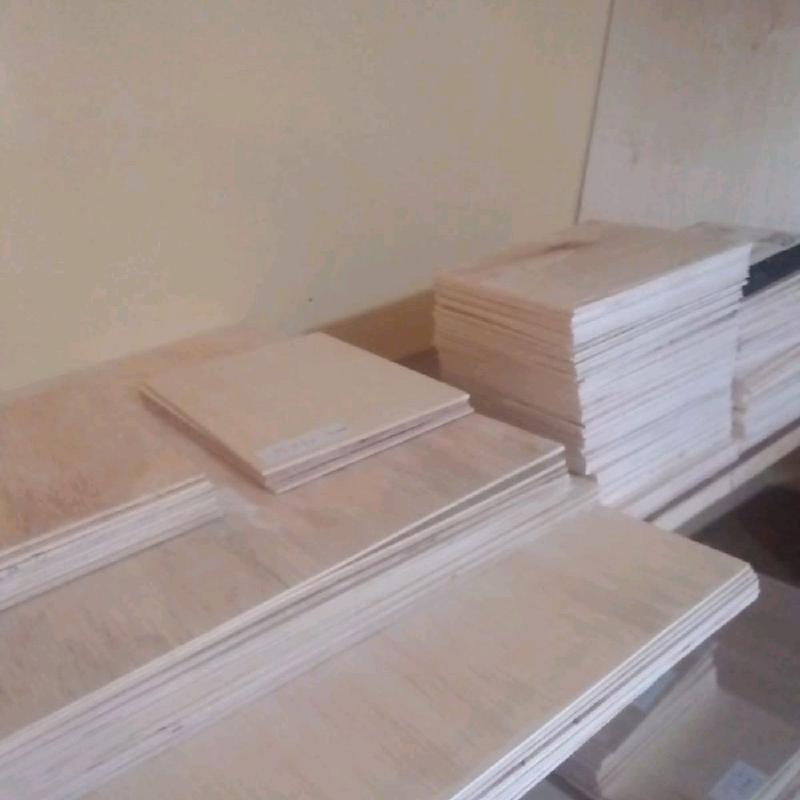 CUSTOM REQUES UKURAN TRIPLEK ALBASIA 3MM DAN 4MM TERIPLEK ECERAN POTONGAN BAHAN TRIPLEK 2