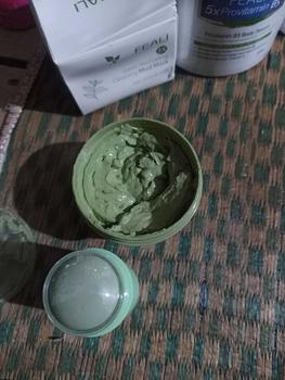 Product Review of BUNDLE HEMAT - FEALI Green Tea Clay Masker Wajah 100gr + Mugwort Clay Stick Acne 40gr Hijau Komedo from n** 0