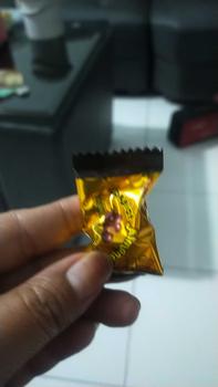 Product Review of Dking coklat almond isi 4 toples ( COD )  kacang almond utuh lapis coklat from B**v 2