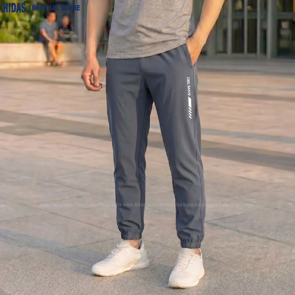Xám