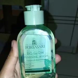 Purbasari Bio Glow Feminine Wash / Sabun Pembersih Kewanitaan