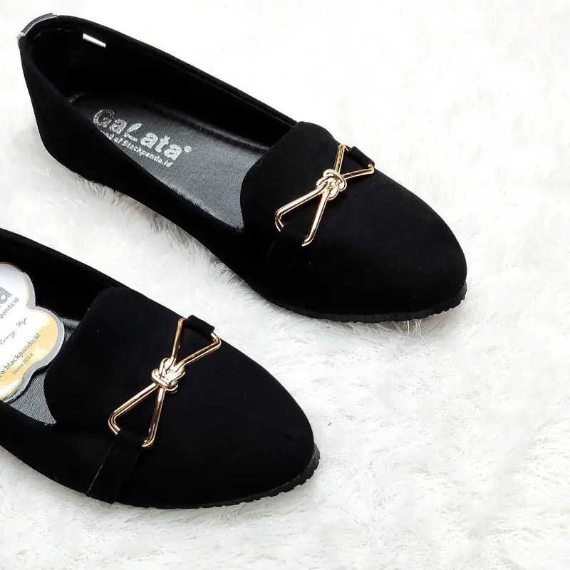 Blackpanda Lafur Flatshoes Wanita Cantik Ujung Lancip Hitam Kerja Karet flat shoes sandal sepatu kerja wanita 2