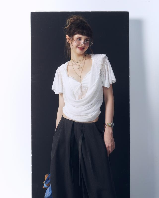 Không gồm áo bra Remmus - Veil top | Áo dệt kim phối mũ 2 lớp ren women