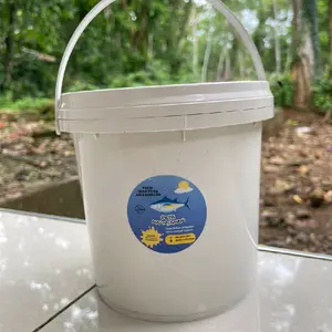 PETIS IKAN TUNA MA’NYAMAN 1kg kurang lebih sama kemasannya.KEMASAN EMBER